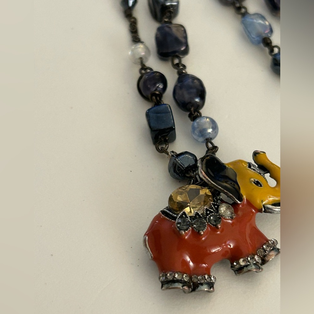 Necklace vintage blue Art Glass enameled Elephant red yellow black crystal beads - Picture 10 of 12